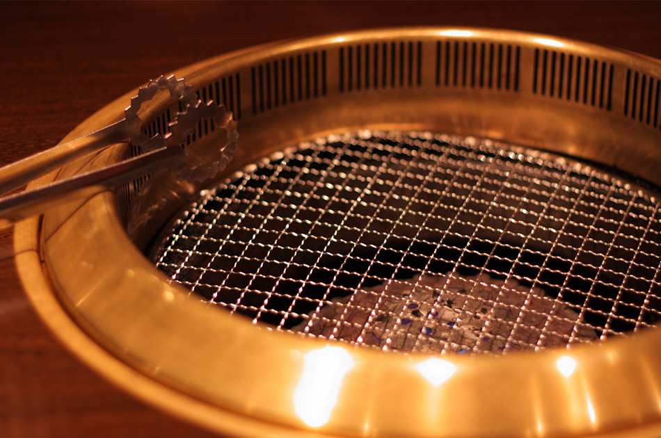 創業３０年、ダクト洗浄の黎明期から積み上げた熟練の技術力